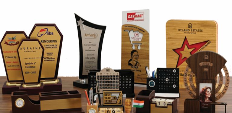 MDF & Acrylic Trophies & Mementos
